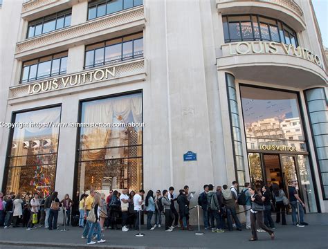 should i buy a louis vuitton in paris|louis vuitton paris appointments.